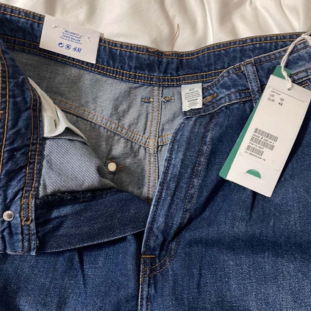 BNWT H&M dark wash balloon fit jeans